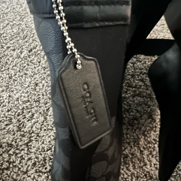 Great condition! Coach Signature Charles Small Messenger Bag in Charcoal Black - Picture 4 of 4